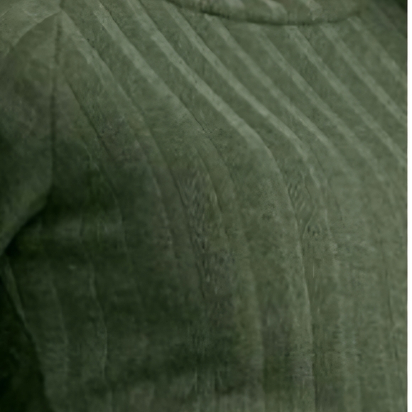 Venus ribbed sweater w/back cutouts.Size M. Greener than pics show. - Picture 7 of 7